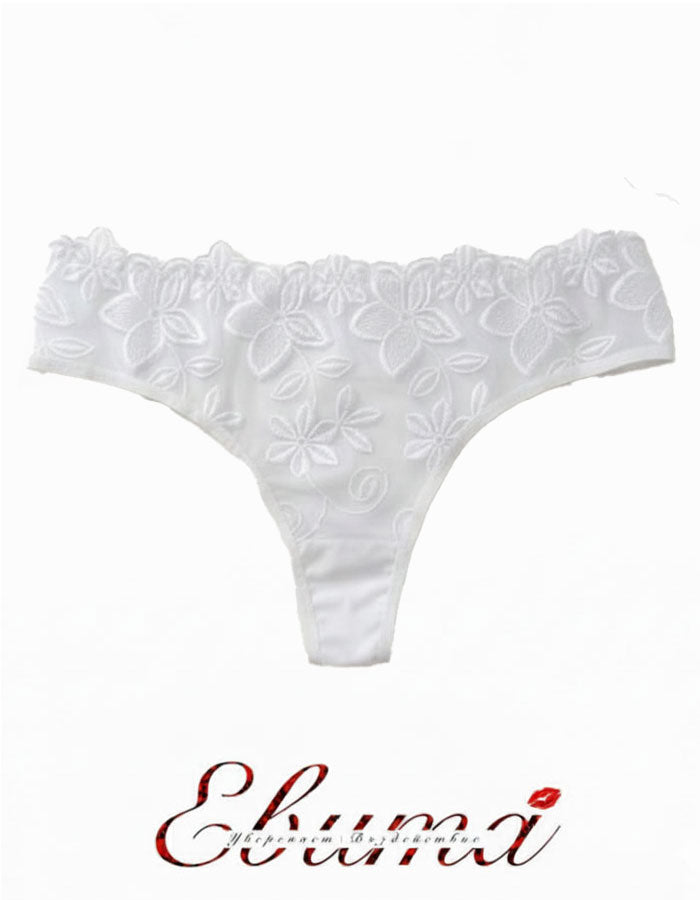 Супер секси прашка с бродерия
Няма съмнения за тези, които знаят, че бродерията е три пъти по-скъпа от дантелата.&nbsp;Моделът е със средна дълбочина и удобен широк страничен шев.
Секси визия и комфорт.
Качеството на изработката е на много високо ниво, поради онагледяване на много компоненти, а именно:
-издръжливост
-устойчивост на третиране
-визия
-индивидуалност
-устойчивост на UV лъчи
Ние, екипът на Евита обичаме да използваме бродерии, защото знаем всички тези нейни качества.

Дизайнът на дантелата може