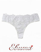 Супер секси прашка с бродерия
Няма съмнения за тези, които знаят, че бродерията е три пъти по-скъпа от дантелата.&nbsp;Моделът е със средна дълбочина и удобен широк страничен шев.
Секси визия и комфорт.
Качеството на изработката е на много високо ниво, поради онагледяване на много компоненти, а именно:
-издръжливост
-устойчивост на третиране
-визия
-индивидуалност
-устойчивост на UV лъчи
Ние, екипът на Евита обичаме да използваме бродерии, защото знаем всички тези нейни качества.

Дизайнът на дантелата може