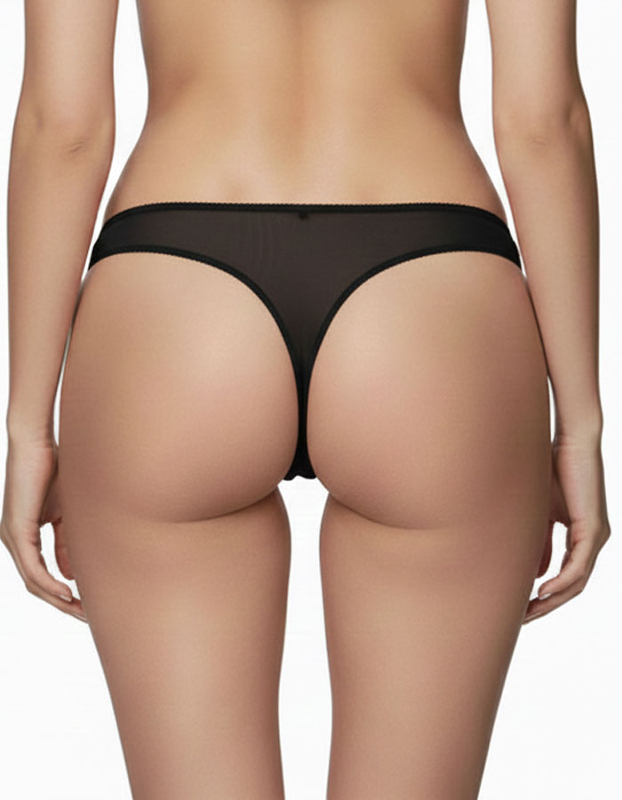 Супер секси прашка с бродерия
Няма съмнения за тези, които знаят, че бродерията е три пъти по-скъпа от дантелата.&nbsp;Моделът е със средна дълбочина и удобен широк страничен шев.
Секси визия и комфорт.
Качеството на изработката е на много високо ниво, поради онагледяване на много компоненти, а именно:
-издръжливост
-устойчивост на третиране
-визия
-индивидуалност
-устойчивост на UV лъчи
Ние, екипът на Евита обичаме да използваме бродерии, защото знаем всички тези нейни качества.

Дизайнът на дантелата може