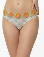 Красива и рядка бродерия от най-висок клас.
Класически модел прашка със средна дълбочина&nbsp; &nbsp; &nbsp; &nbsp; &nbsp; &nbsp; &nbsp; &nbsp; &nbsp; &nbsp; &nbsp; &nbsp; &nbsp; &nbsp; &nbsp; &nbsp; &nbsp; &nbsp; Няма съмнения за тези, които знаят, че бродерията е три пъти по-скъпа от дантелата.&nbsp;Моделът е със средна дълбочина и удобен широк страничен шев.
Секси визия и комфорт.
Качеството на изработката е на много високо ниво, поради онагледяване на много компоненти, а именно:
-издръжливост
-устойчиво