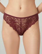 Дантелена бразилиана от подбрани и изпитани дантели.
Бъди секси и неустоима с него.
Задължителен в гардероба ни.
Дизайнът на дантелата може да се различава от този на снимката, но рядко.
Отлично качество
Произведено в България
Състав: 88% полиамид и 12% еластан
&nbsp;