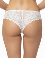 Много красива, секси и удобна бразилианка.
Моделът ще ти стане любим.
Изключително елегантен, красив и женствен модел.

- удобна средна дълбочина,
- мека и еластична флорална дантела отзад и отпред,
- микрофибър в средата отпред,
- памучно хигиенно парче

Дизайнът на дантелата може да се различава от този на снимката, но рядко.
От производител
Отлично качество
Състав: 88% полиамид и 12% еластан