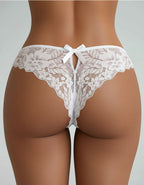 Дантелена бразилиана с голяма панделка отзад, бял, 407