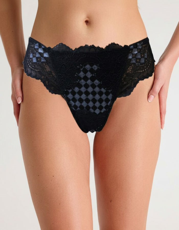 Дантелена бразилиана с голяма панделка отзад, двуцветна, 407