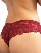 Дантелена бразилиана с удължено памучно парче до дантеления колан, което удобно ще предложи по-завършен вид. Моделът е с нормална дълбочина.
Секси, стилна и удобна кройка.
Моделът е вдъхновен от идеята за съчетание на секси визия и комфортно усещане през целият период с него.
Изискан и женствен модел.
В Макси размерите моделът е с по-висока талия!
Дизайнът на дантелата може да се различава от този на снимката, но рядко.
Отлично качество
Създаден и произведен от марка Евита!

Състав: 88% полиамид и 12% еласт