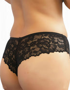 Дантелена бразилиана с удължено памучно парче до дантеления колан, което удобно ще предложи по-завършен вид.&nbsp;Моделът е с нормална дълбочина.
Секси, стилна и удобна кройка.
Моделът е вдъхновен от идеята за съчетание на секси визия и комфортно усещане през целият период с него.
Изискан и женствен модел.
В Макси размерите моделът е с по-висока талия!
Дизайнът на дантелата може да се различава от този на снимката, но рядко.&nbsp; &nbsp; &nbsp; &nbsp; &nbsp; &nbsp; &nbsp; &nbsp; &nbsp; &nbsp; &nbsp; &nbsp; 