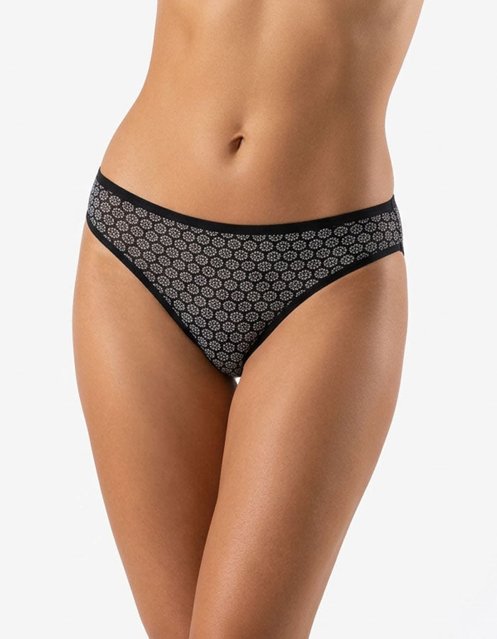 3 броя бразилиани с различен десен за целодневен комфорт