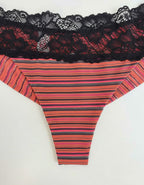 Луксозна Бразилиана "Съвършенство" – За Да Се Чувствате Неустоима Всеки Ден!

Подарете си усещането за лукс и съвършенство с тази изящна бразилиана, която съчетава удобство, стил и неустоима визия.

&nbsp;Защо ще я Обикнете:

Благодарение на удобната кройка, тя приляга перфектно към тялото, без да стяга или очертава. Ще забравите, че я носите!

Луксозната дантела оформя елегантно талията, добавяйки чувственост и финес към Вашата визия. Това е детайлът, който превръща бельото от необходимост в удоволствие.

