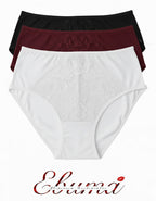 Добре дошли в света на перфектното бельо, където Комфортът и Стилът се слива в едно!
Представяме на вашето внимание нашата луксозна бикина с висока талия, която не е само красива, но и невероятно удобна.

Създадена с изисканост, тази бикина е изработена от микрофибър с красива дантелена притурка, която поддържа вашия стил с разкош и елегантност.
Нейната комфортна талия не само подчертава вашата фигура, но и осигурява оптимално покритие на задната част, за максимално използване за увереност и увереност.

Но 