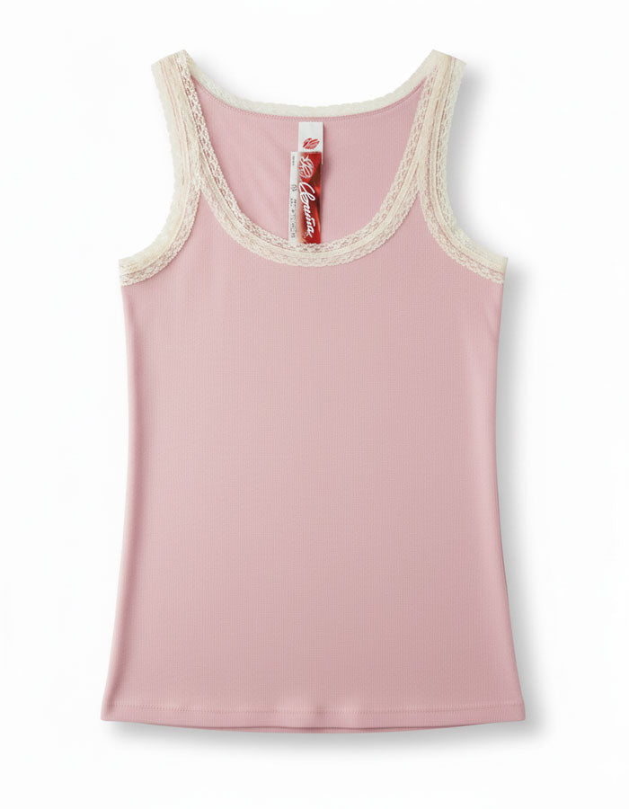 Памучен потник от рипс с дантела: Ежедневен лукс и ненадминат комфорт!

Открийте перфектното съчетание между нежност, стил и практичност с нашия памучен потник от рипс, украсен с деликатна дантела.

Почувствайте разликата:&nbsp;

Ненадминат Комфорт : Изработен от висококачествен памучен рипс, този потник обгръща тялото ви с мекота, осигурявайки усещане за лекота и втора кожа през целия ден.

Дишаща Материя : Рипсът е известен с отличните си дишащи свойства. Това гарантира, че кожата ви остава суха и свежа, 